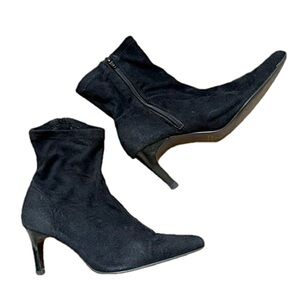 Premiere Collection Y2K Black Pointed Toe Faux Suede Ankle Boots Booties -Size 8